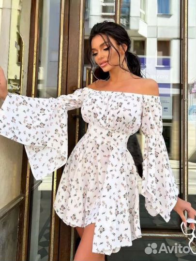 Платье в цветочек