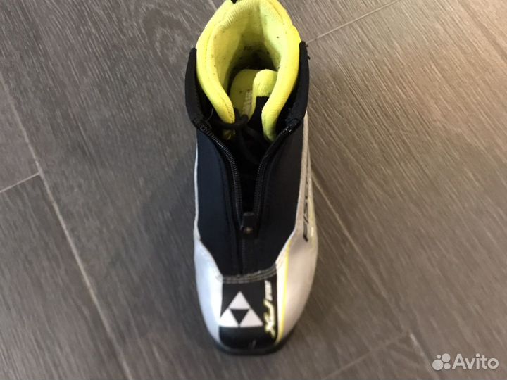 Лыжные ботинки детские 33 размер