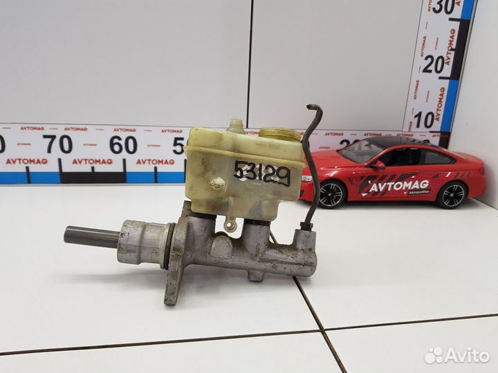 Главный тормозной цилиндр с бачком (BMW 5)