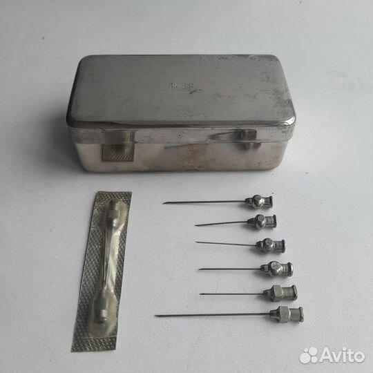 Бокс для шприцов