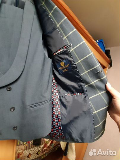 Костюм мужской