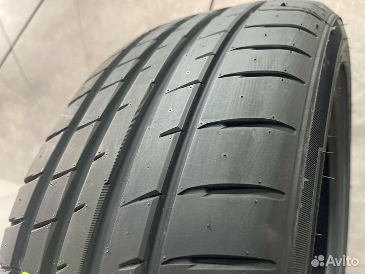 Yokohama BluEarth AE51 215/55 R16