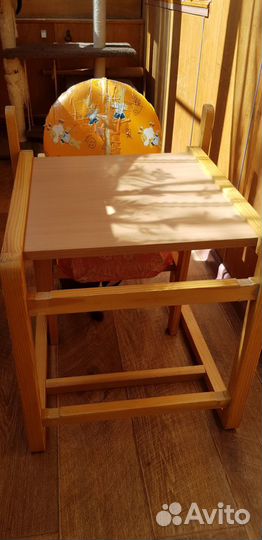 Детский столик для кормления