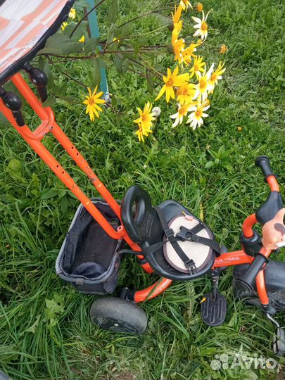 Трехколесный велосипед с родительской ручкой