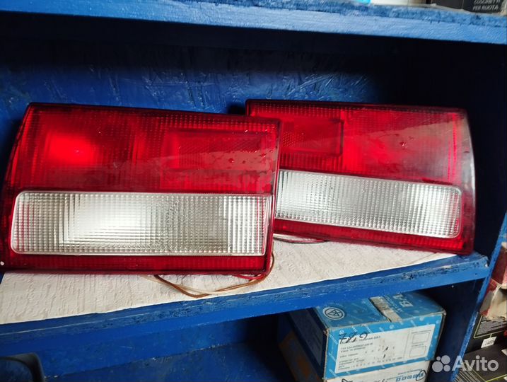 Фары задние 3110