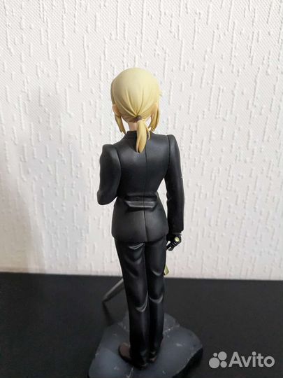 Аниме фигурка saber