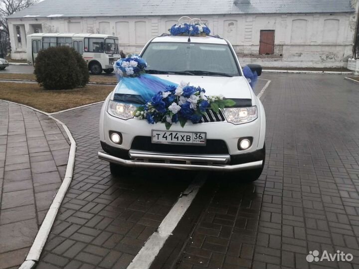 Прокат свадебного автомобиля