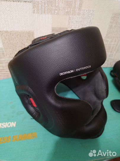 Шлем и перчатки