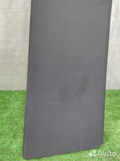 Обшивка правой стойки Mercedes Benz ML W164 2007