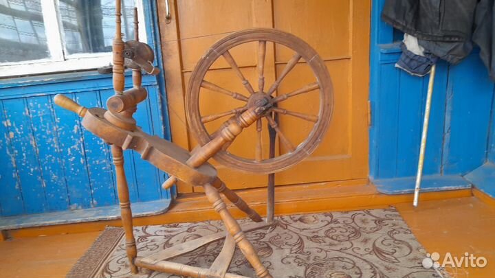 Прялка деревянная старинная