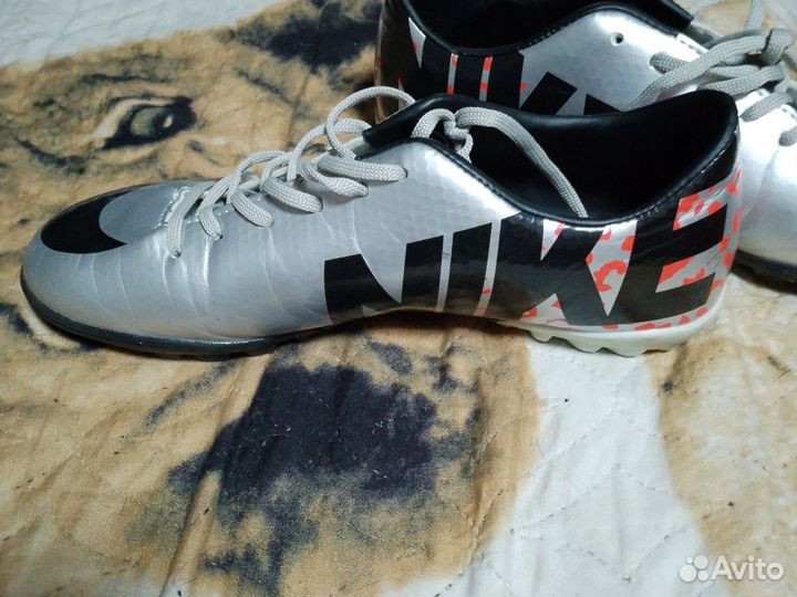 Футбольные сороконожки nike 41 размер