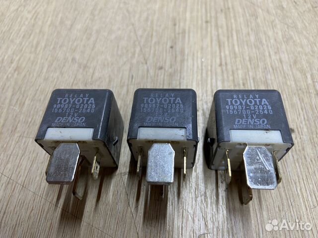 Реле Toyota Rav4 XA50