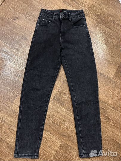 Джинсы мом новые