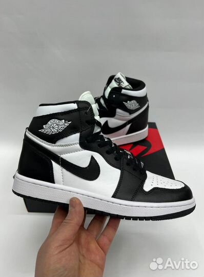 Кроссовки Nike Air Jordan 1 Black & White Люкс