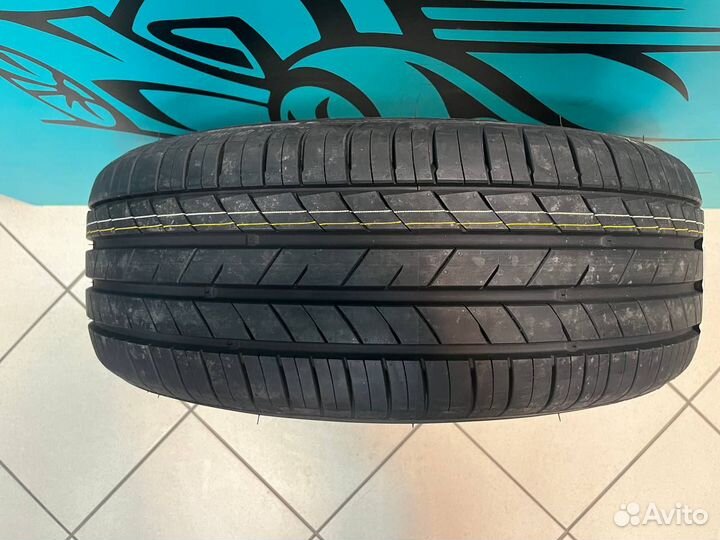 Kumho Ecsta HS52 205/55 R16 91W