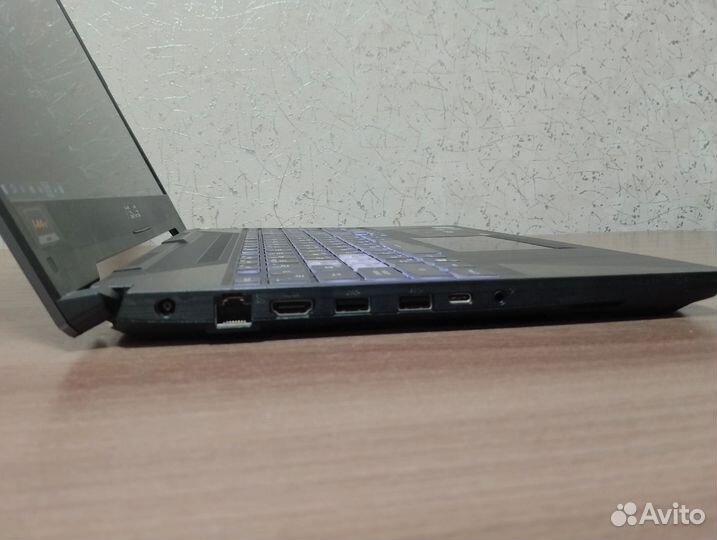 Ноутбук asus