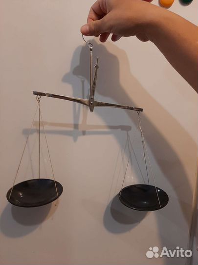 Весы лабораторные