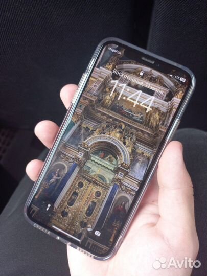 iPhone X, 64 ГБ