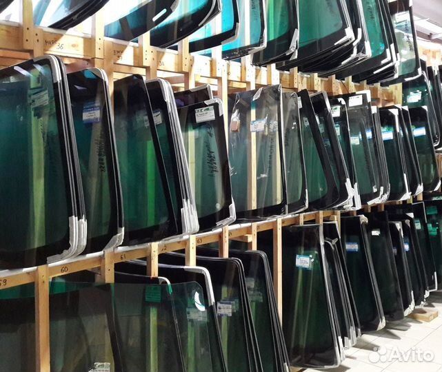 Автомобильное стекло для Крайслер (установка)