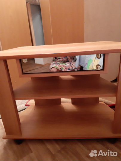Тумба под телевизор