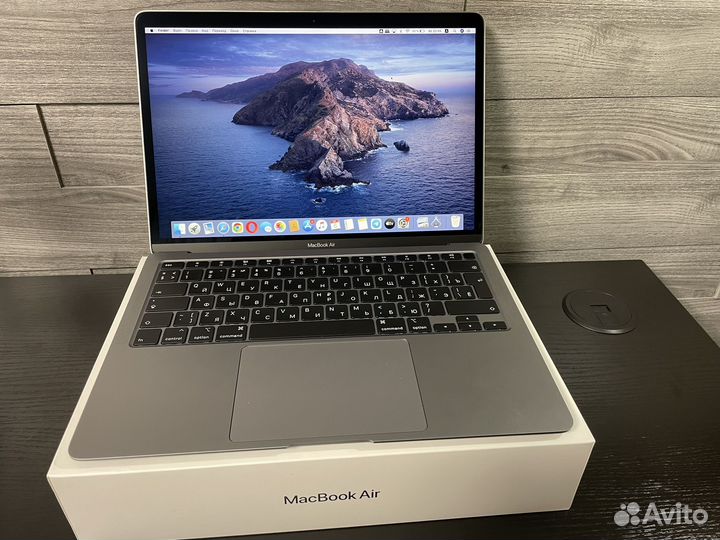 Apple MacBook air 13 2020 core i3