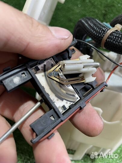 Топливный насос в сборе opel astra h