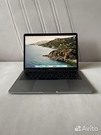 Apple MacBook Pro 13 (2017)