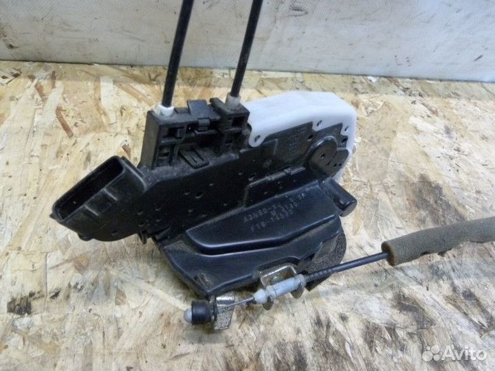 Замок двери задней левой Nissan Almera (G15) 2013