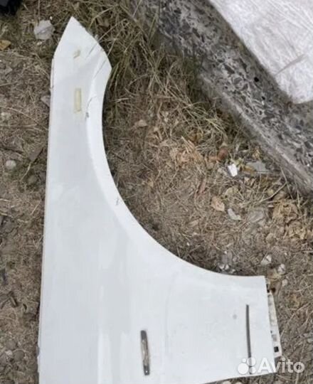 Крыло правое w207 дорест