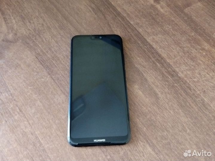 HUAWEI P20 Lite, 4/64 ГБ