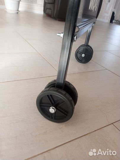 Теннисный стол