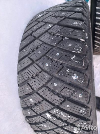 Продам зимние колеса R17