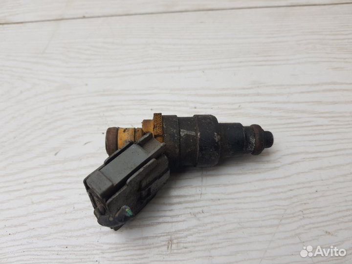 Форсунка топливная Jeep Grand Cherokee 1 ELF 1995