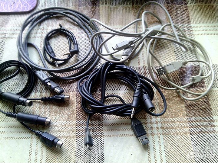 Cетевые, тел., видео, аудео, комп. кабели, переход