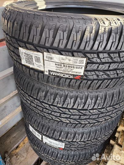 Yokohama Geolandar A/T G015 265/70 R17 113T