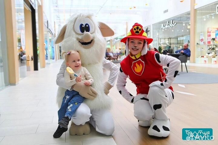 Шоу с серебристой фольгой + герой аниматор