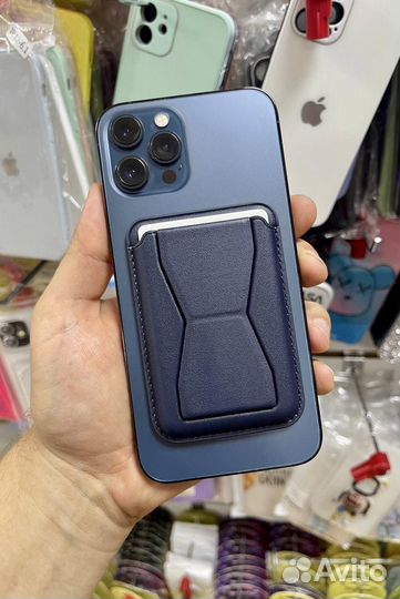 Большой выбор MagSafe кошельков для iPhone