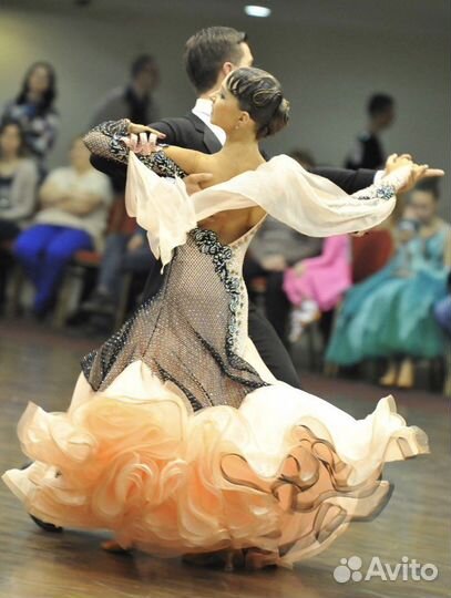 Платье для бальных танцев стандарт