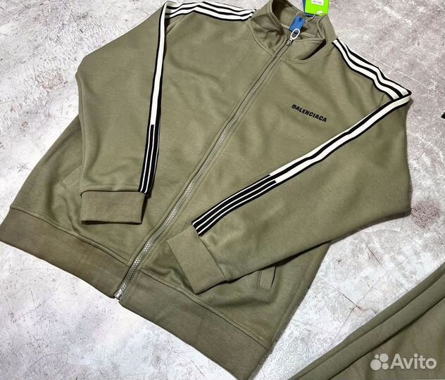 Спортивные костюмы Balenciaga