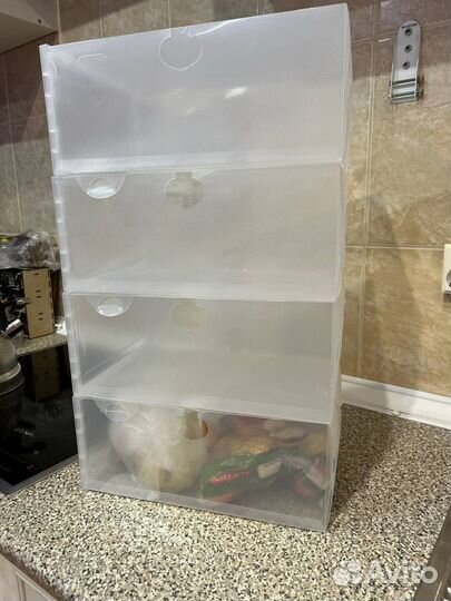 Пластиковые коробки для хранения