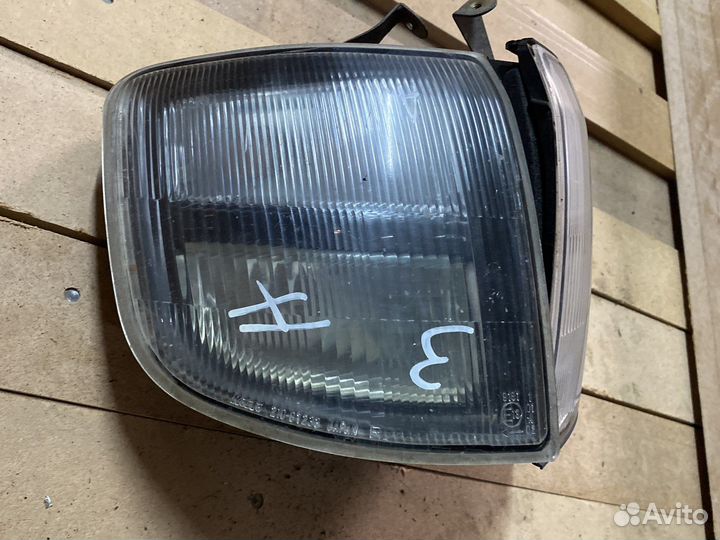 Габариты Pajero 2 рестайл MR376366 MR376367