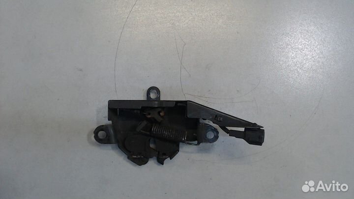 Замок капота Toyota Sequoia, 2002