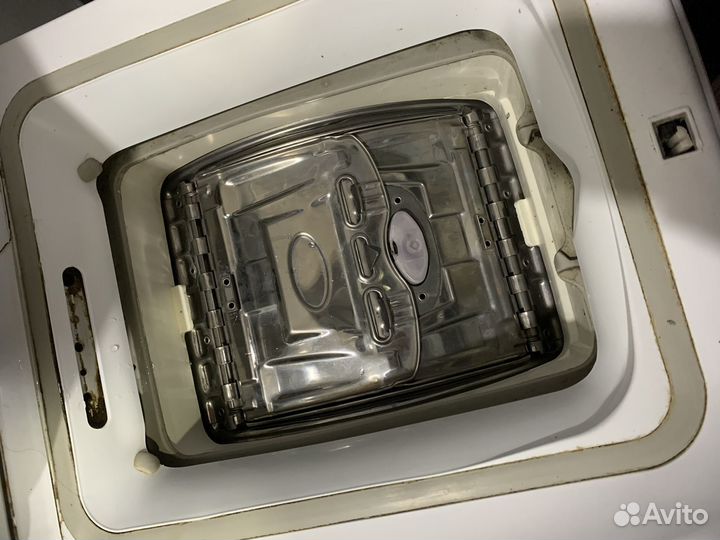 Стиральная машина с вертикальной загрузкой