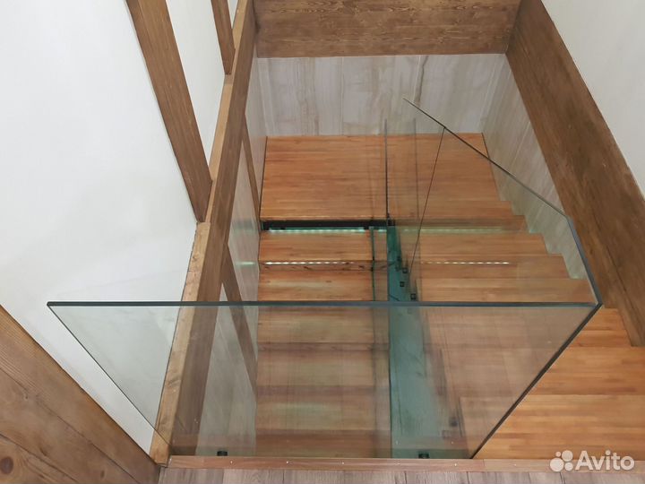 Стеклянные ограждения для лестниц