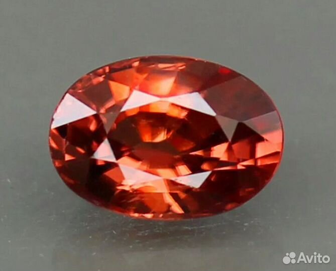 Природный красный циркон гиацинт