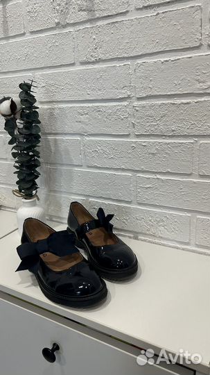 Нарядные туфли для девочки