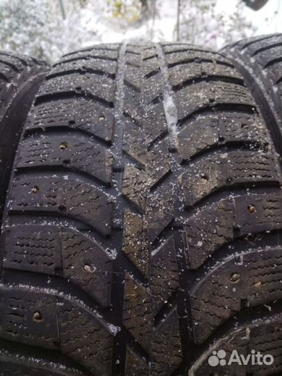 Bridgestone Ice Cruiser 5000 235/65 R17 108