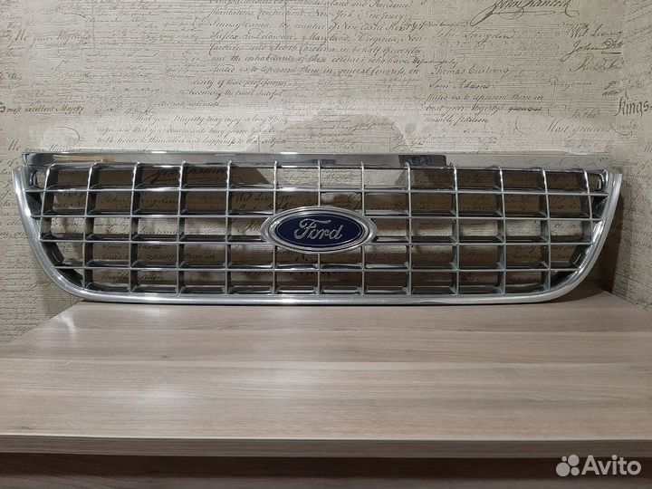 Решетка радиатора Ford Explorer 2003 г