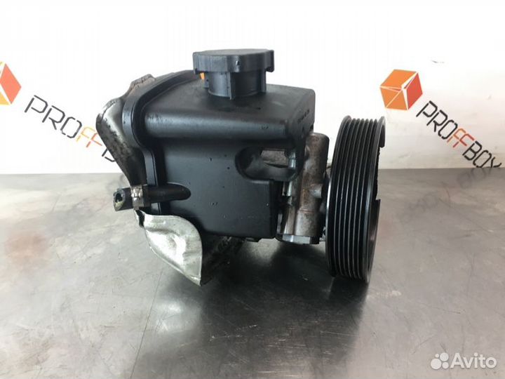 Насос гидроусилителя руля Mercedes C-Class W203