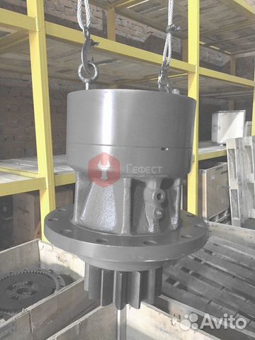 Редуктор поворота JCB JS210 334/J7006